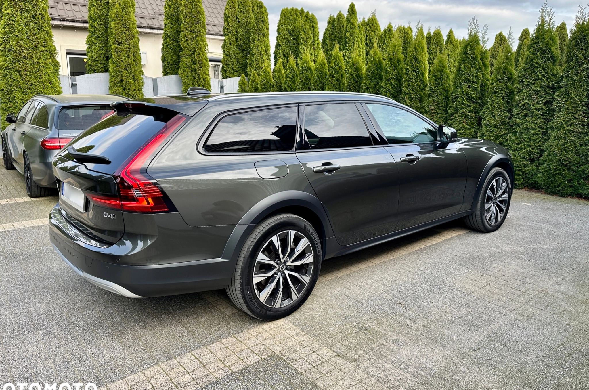 Volvo V90 Cross Country cena 145900 przebieg: 111700, rok produkcji 2020 z Stopnica małe 436